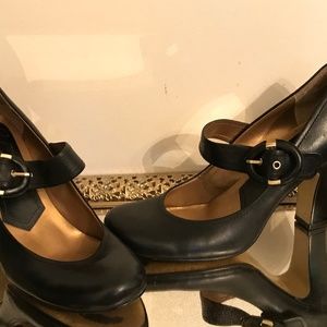 Nine West Black Leather Heeled Mary Janes 10M